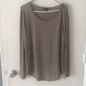 Long sleeved top